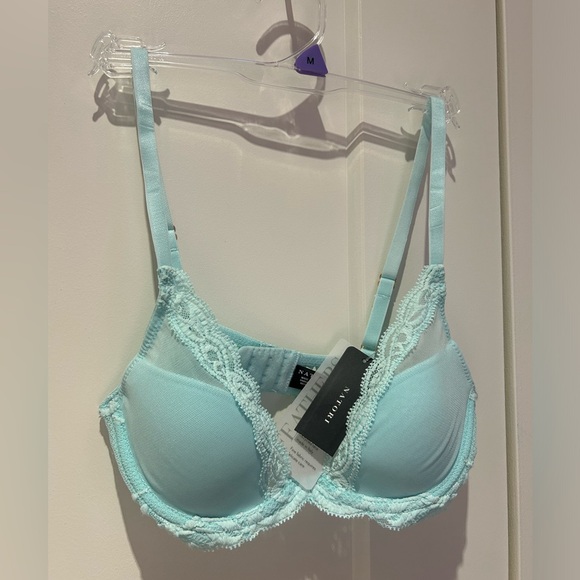 Natori Feathers Plunge Bra - Picture 3 of 7